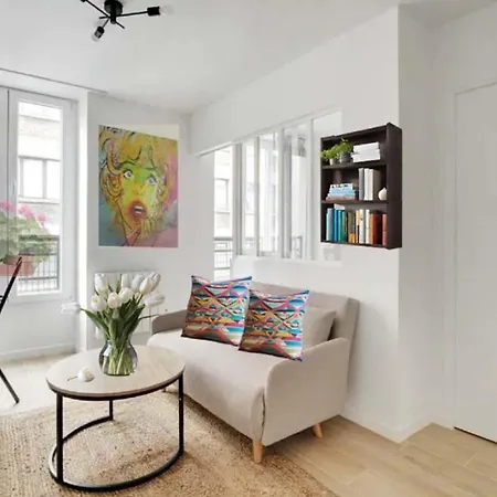 Moret Art Apart 1B Banksy Appartement Paris
